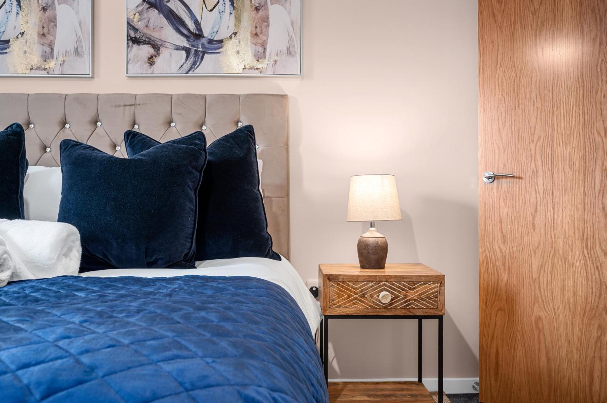 2 Bed Flat Manchester City Экстерьер фото