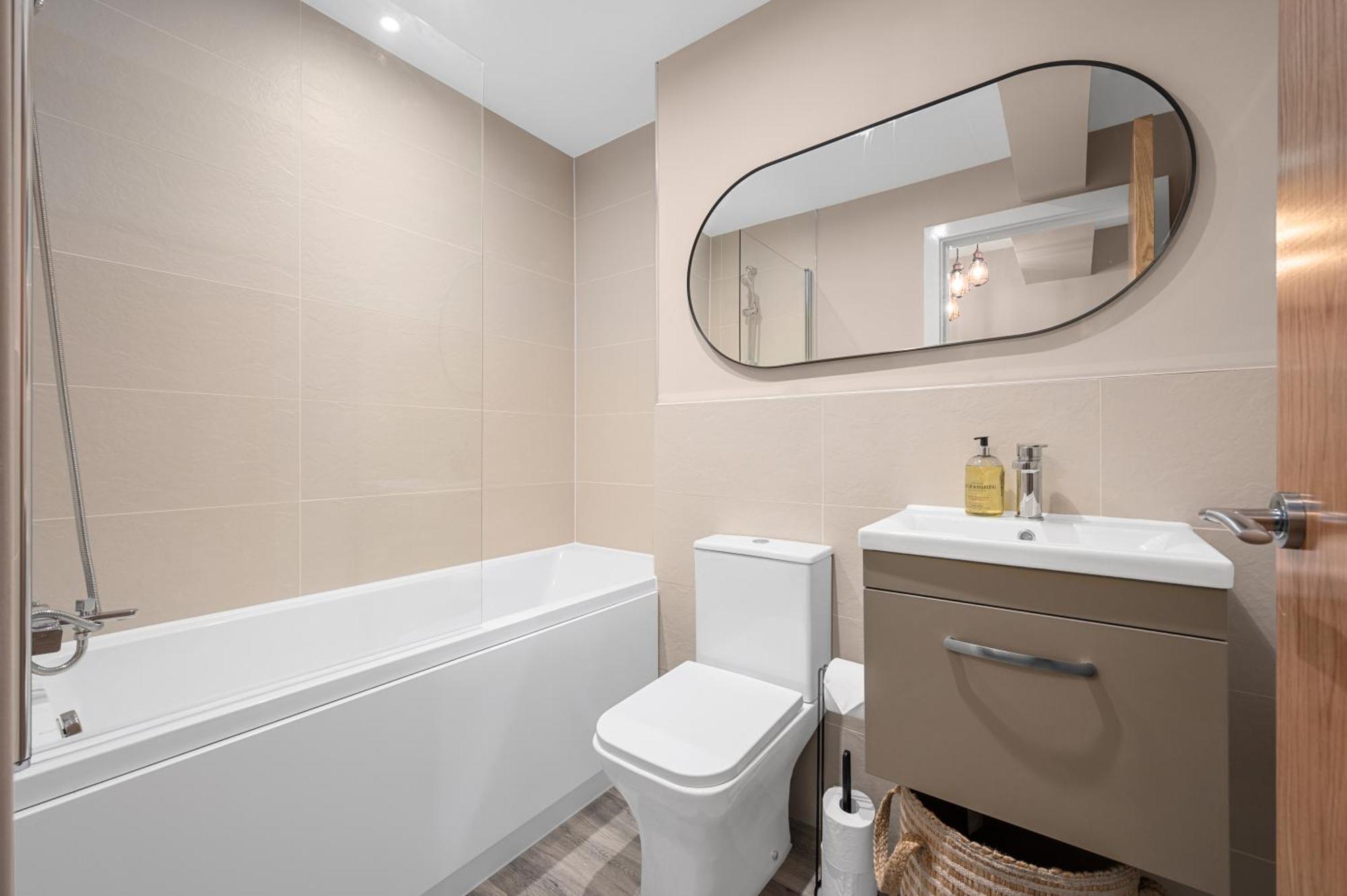 2 Bed Flat Manchester City Экстерьер фото